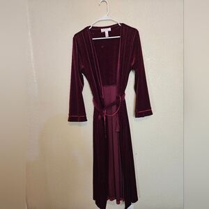 Oscar de la Renta Burgundy Velvet Robe